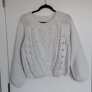 Francesca’s White Chenille Sweater Size Medium
